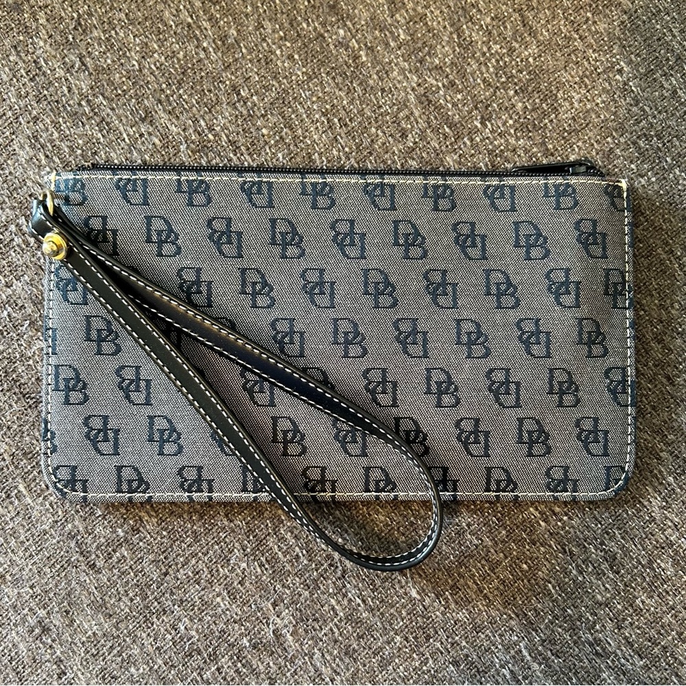 Dooney & Bourke Wristlet